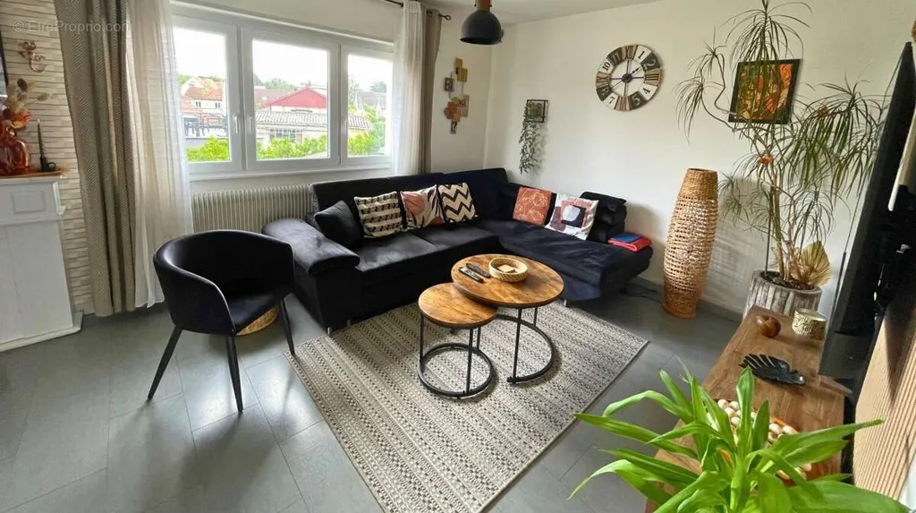 Elutuba - Renovated Bungalow with Parking in Pulversheim