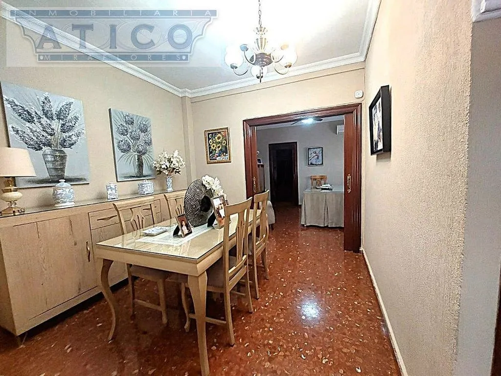 Salle à manger - Apartment with Terrace in Carmona Road Area