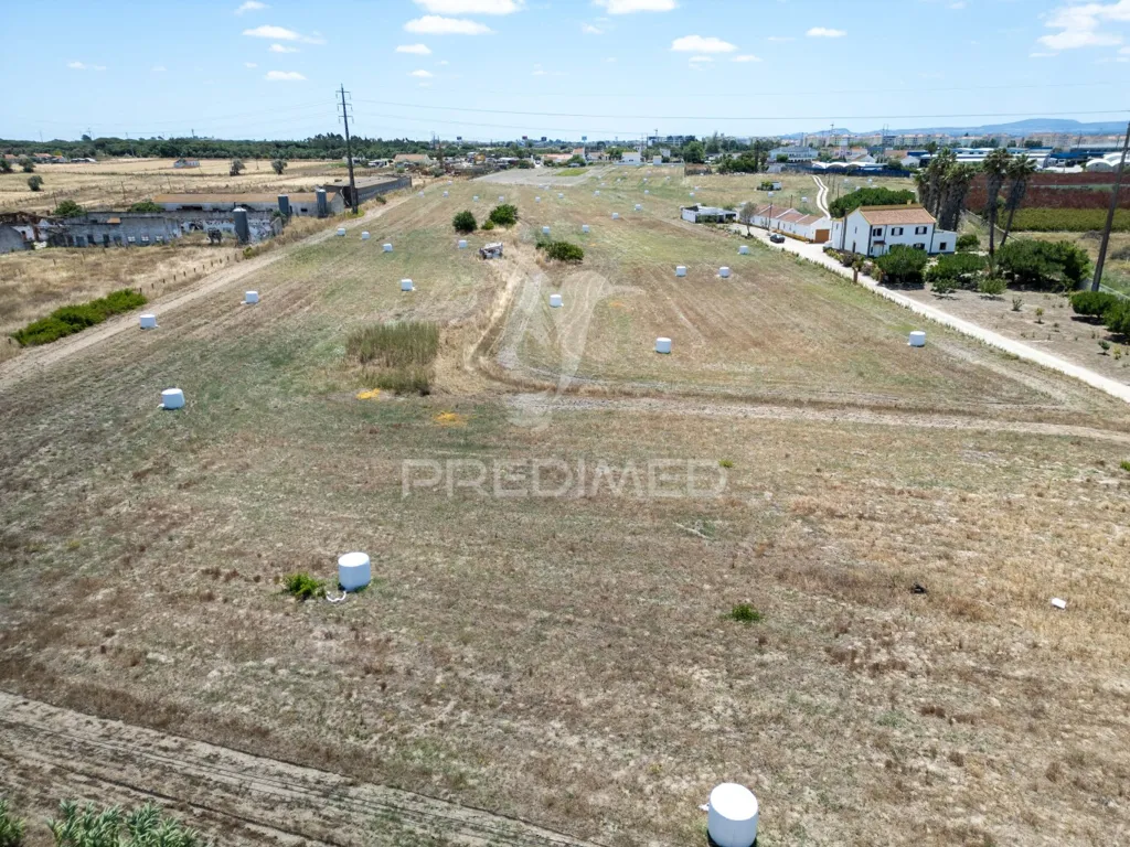 Aerial - Land with Water Well in Alcochete