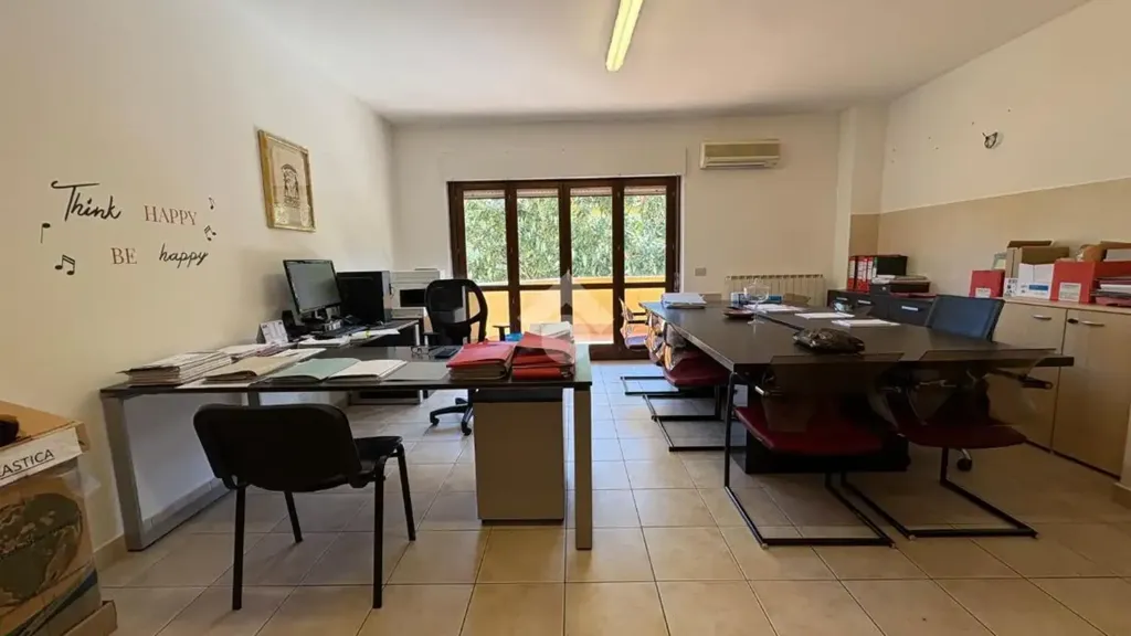 Bureau - Flat with Terrace in Arcavacata