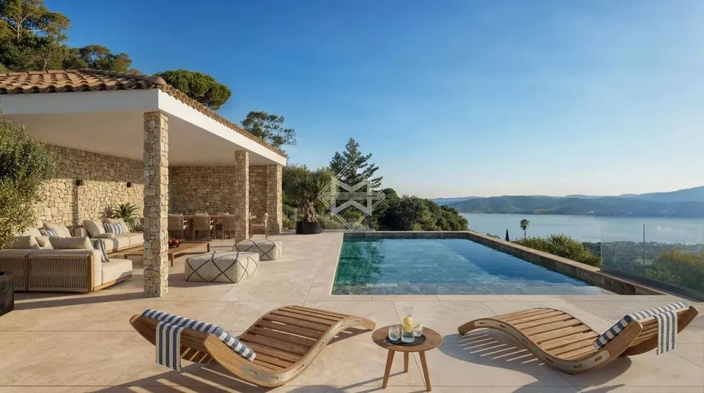 Piscine - Villa Contemporaine avec Vue Mer à Grimaud