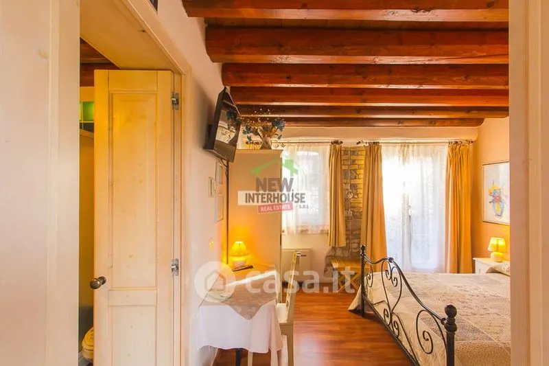 Magamistoad - Rustic Villa with Garden in Arba