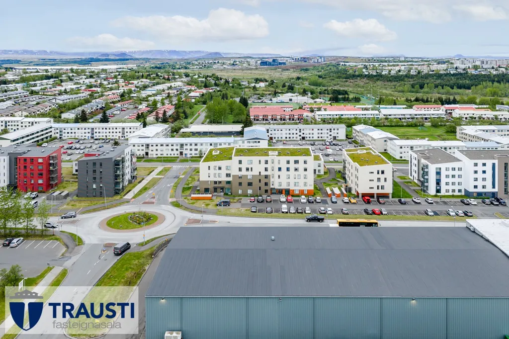 Vue aérienne - Modern Apartment with Balcony in Árbær