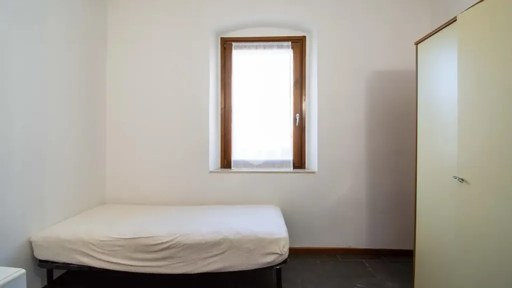 Chambres - Two-Level Apartment with Balcony in Manerba del Garda