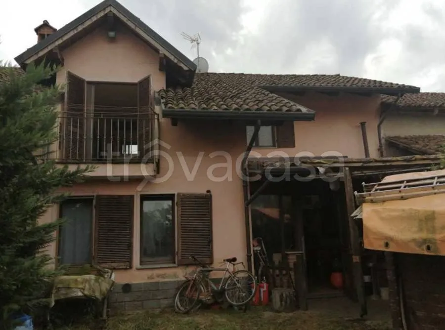 Välivaade - Terraced Villa with Garden in Virle Piemonte