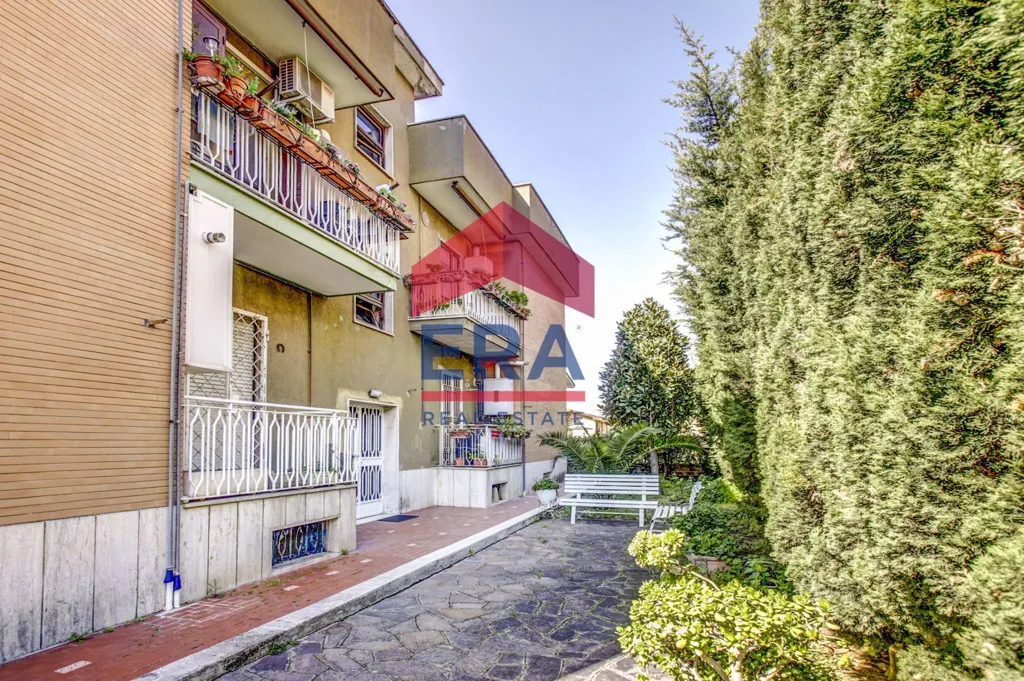 Jardin - Spacious Apartment with Balcony in Acilia, Rome