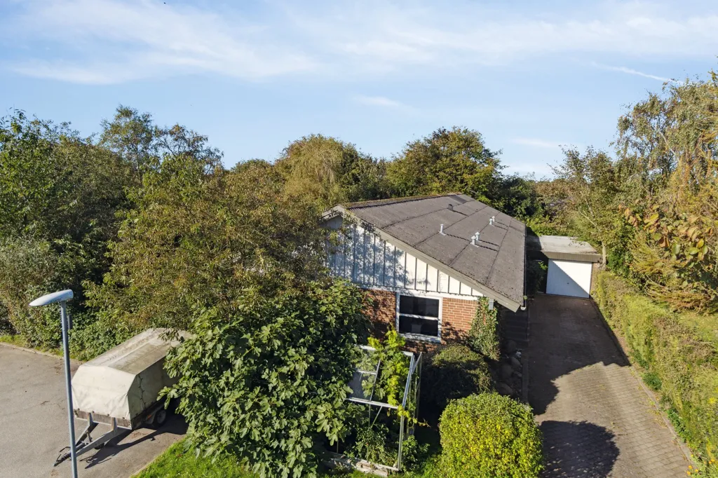 Vue aérienne - Spacious Villa with Garden near Strand in Struer