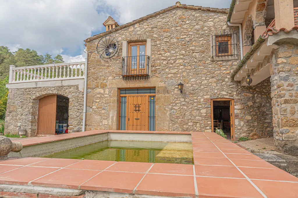 Piscine - Rustic Masia with Pool in Cabanelles