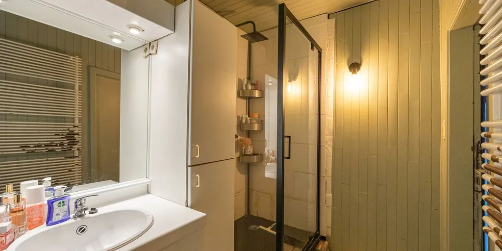 Bagni - Renovatable House with Garden in Lichtaart