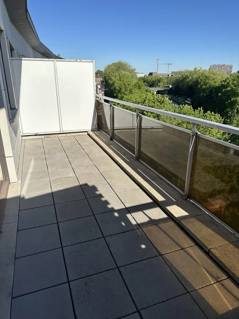 Balcon - Appartement avec Ascenseur et Parking à Gand