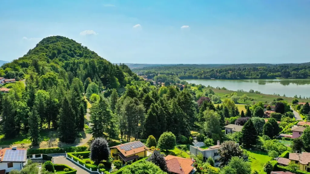 Villa with Lake View in Montorfano