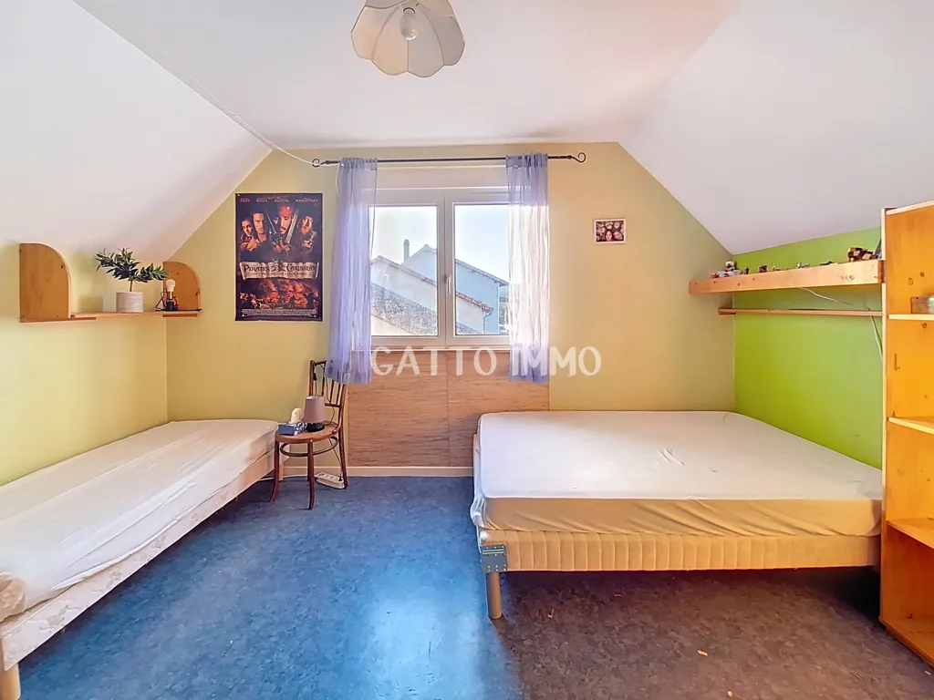 Magamistoad - Spacious House with Véranda in Rémilly