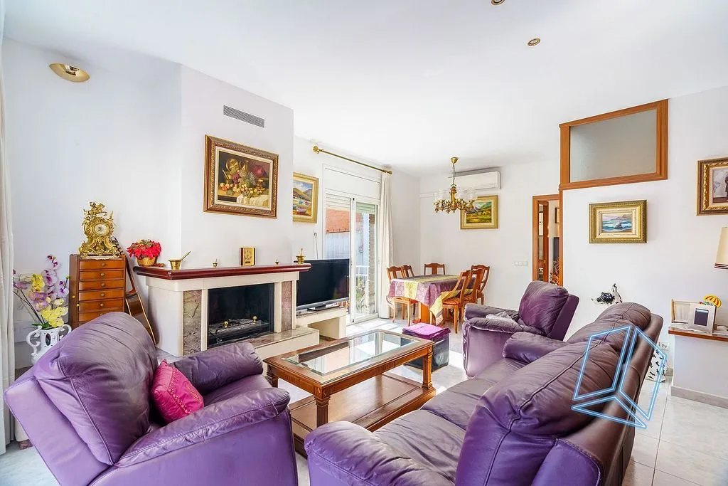 Séjour - Charming Chalet with Terrace in Gavà Centre