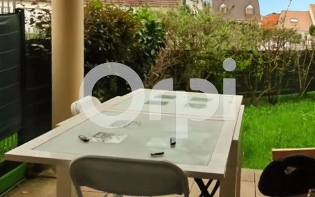Terrass - T3 Apartment with Terraces in Othis