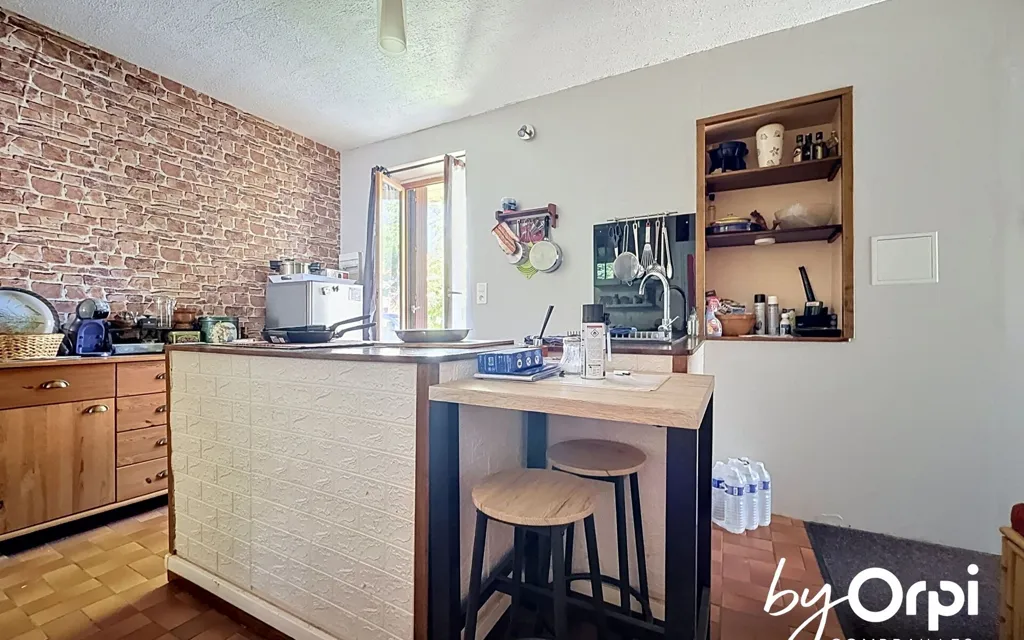 Kitchen - Flexible Maison with Garden in Montjoie