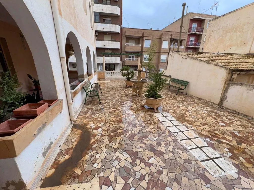 Jardin - Luxury Apartment Complex with Development Potential in Crevillent