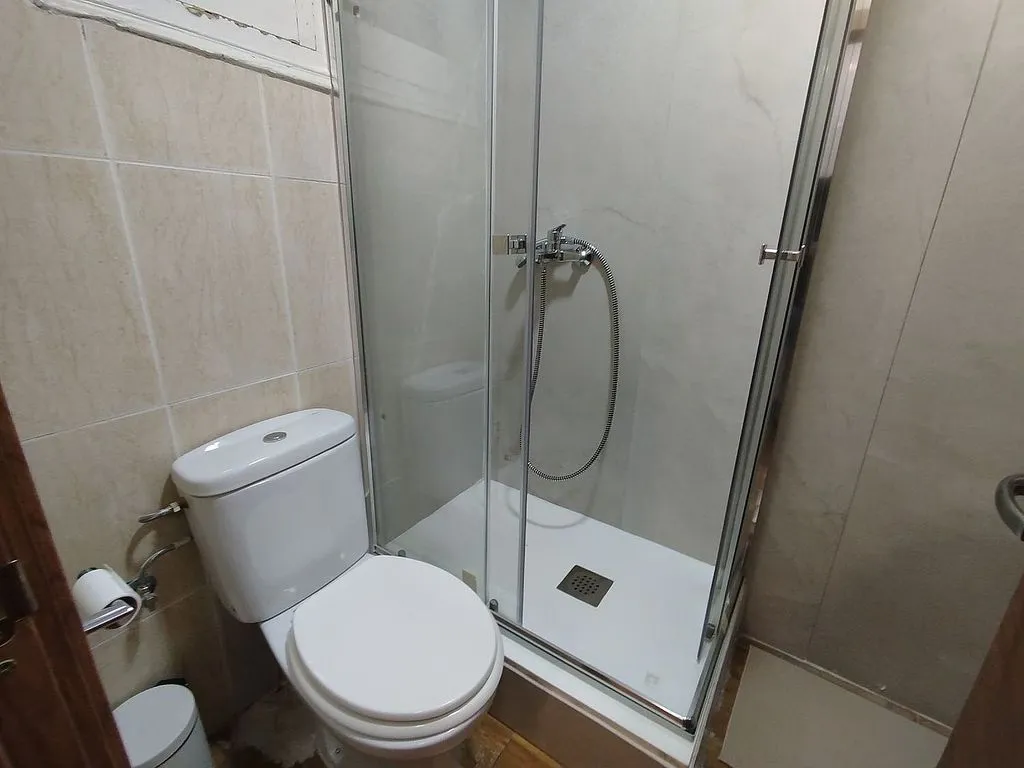 Vannitoad - 7-Bedroom Flat with Terrace in Madrid Centre