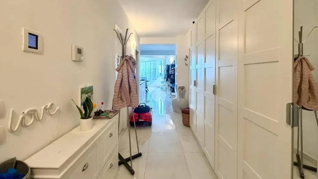 Entrée - Apartment with Panoramic Terrace in Rende