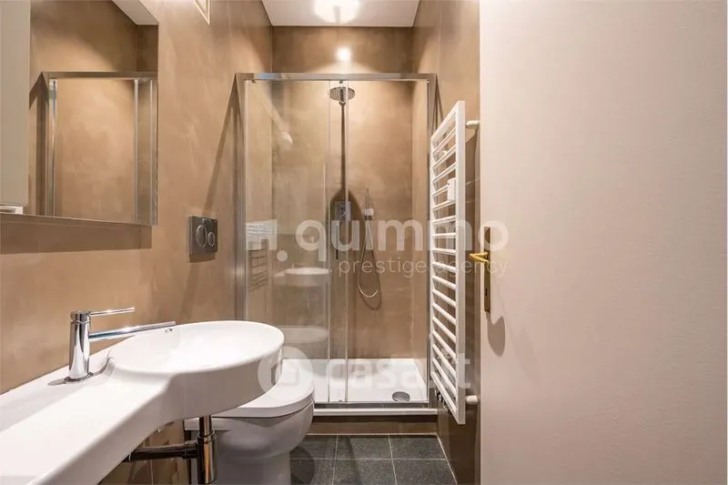Bagni - Rustic Triplex with Balcony in Milan