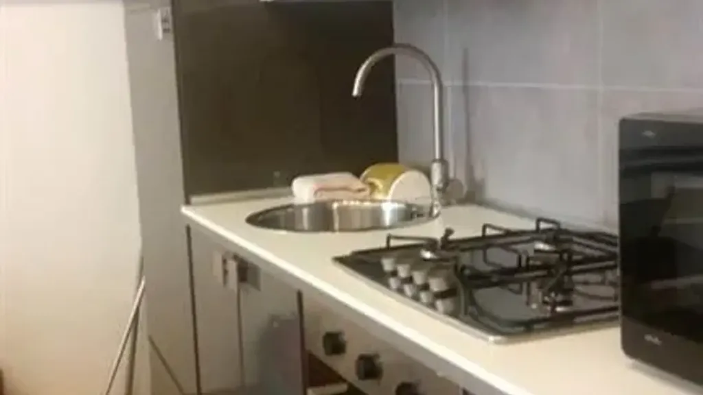 Cuisine - Rustic-Style Flat in Ancona's Historic Centre