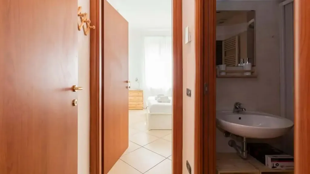 Salles de bain - Room for Rent with Central Milan Location