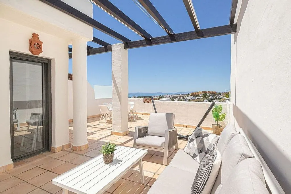 Terrass - Penthouse with Sea View in Estepona