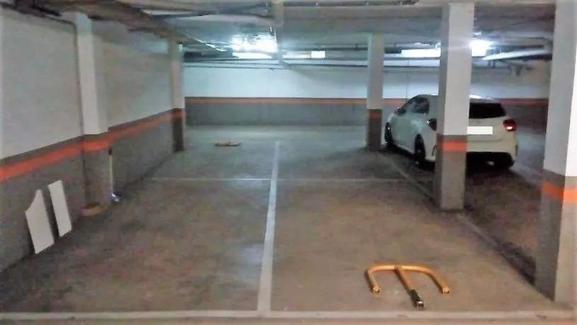 Garaaž - Parking Space on 13th Floor in Reus