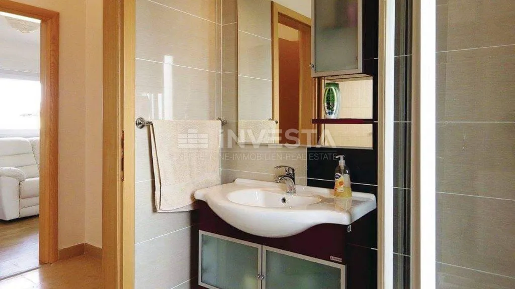 Vannitoad - Modern Holiday Home with Pool in Fažana