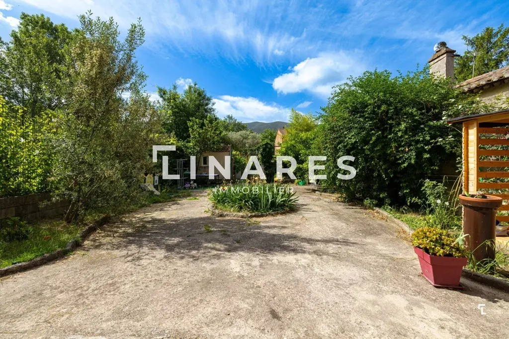 Välivaade - Two Apartments with Garden in Marseille