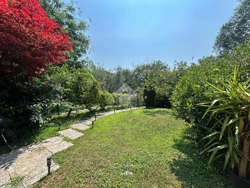 Aed - Semi-detached Villa with Solar Panels in Brescia