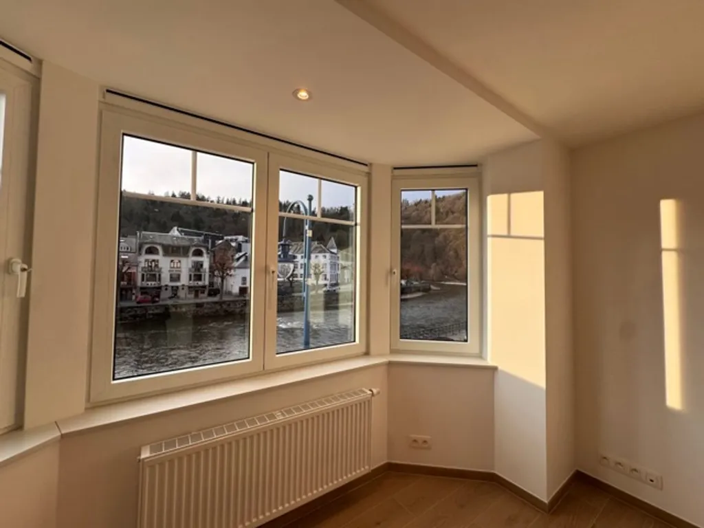 Pièces - Appartement Neuf avec Terrasse à Bouillon