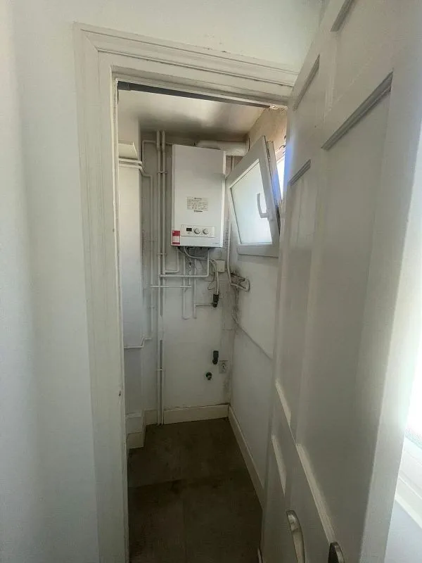 Utility Room - Apartment with Balcony in Valladolid Centre