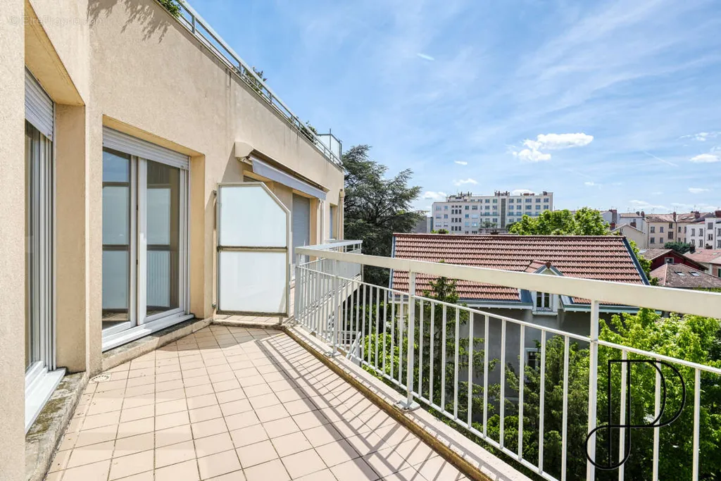 Balcon - Appartement T3 avec Terrasse à Monplaisir