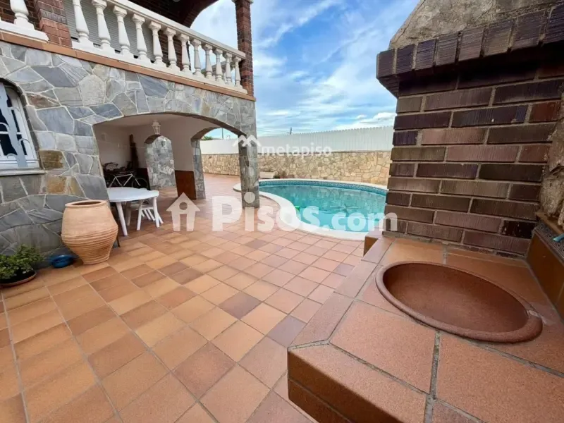 Piscine - Chalet with Pool in El Vendrell