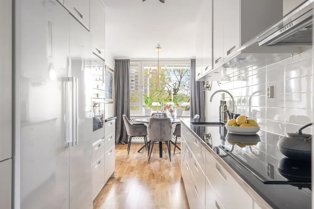Kitchen - Apartment with Rental Unit in Täby