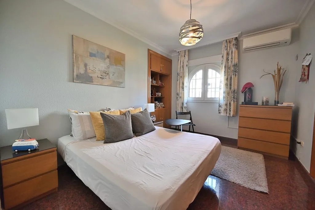 Magamistoad - Corner Townhouse with Private Terrace in Fuengirola