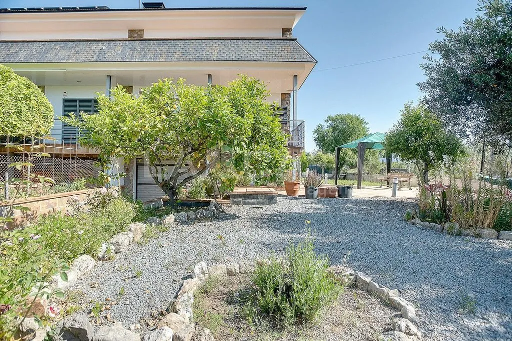 Jardin - Chalet with Terrace in Santa Eulàlia de Ronçana