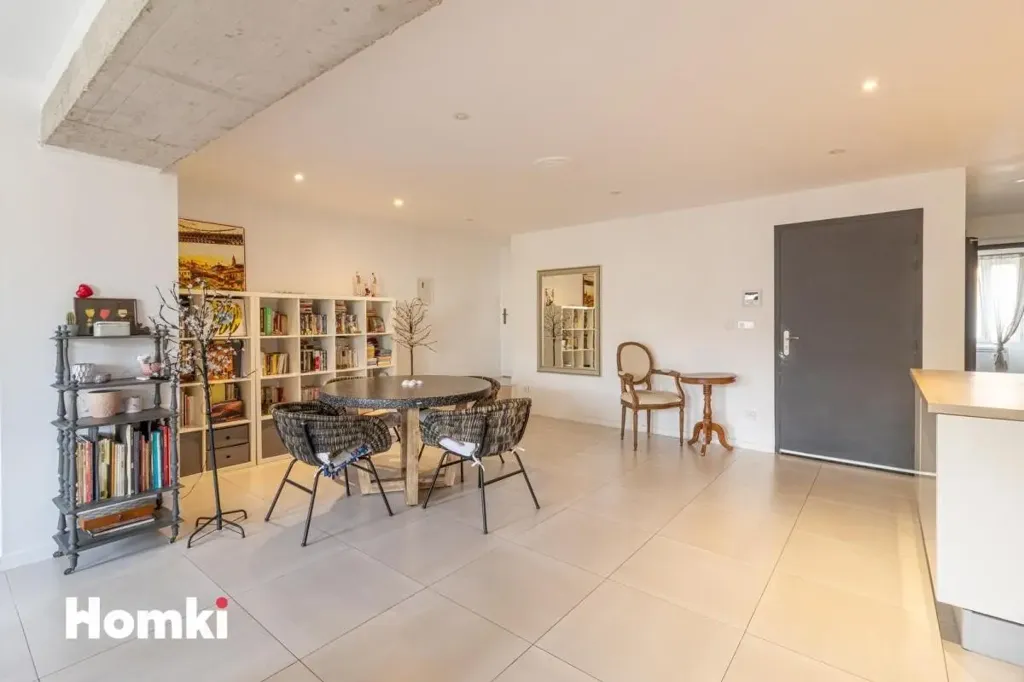 Salle à manger - Appartement Traversant avec Terrasse à Marseille 13007