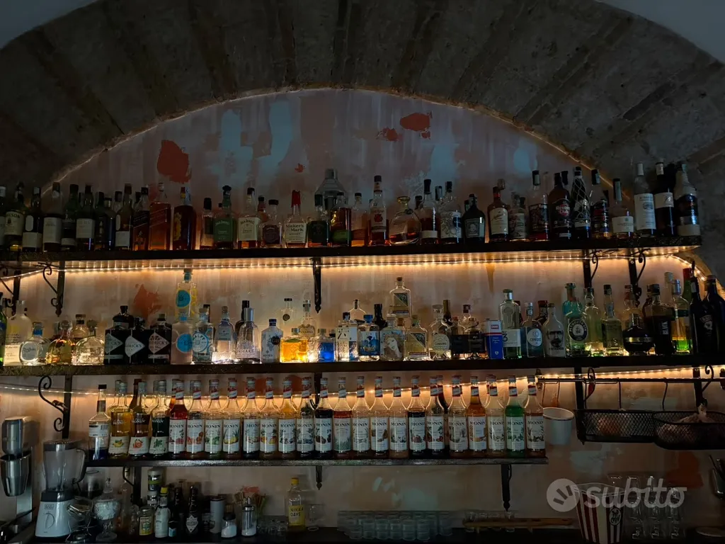 Pièces - Cocktail Bar in Historic Chiaia, Naples