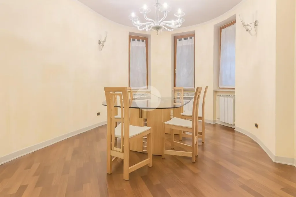 Salle à manger - Prestigious Villa with Park View in Collebeato