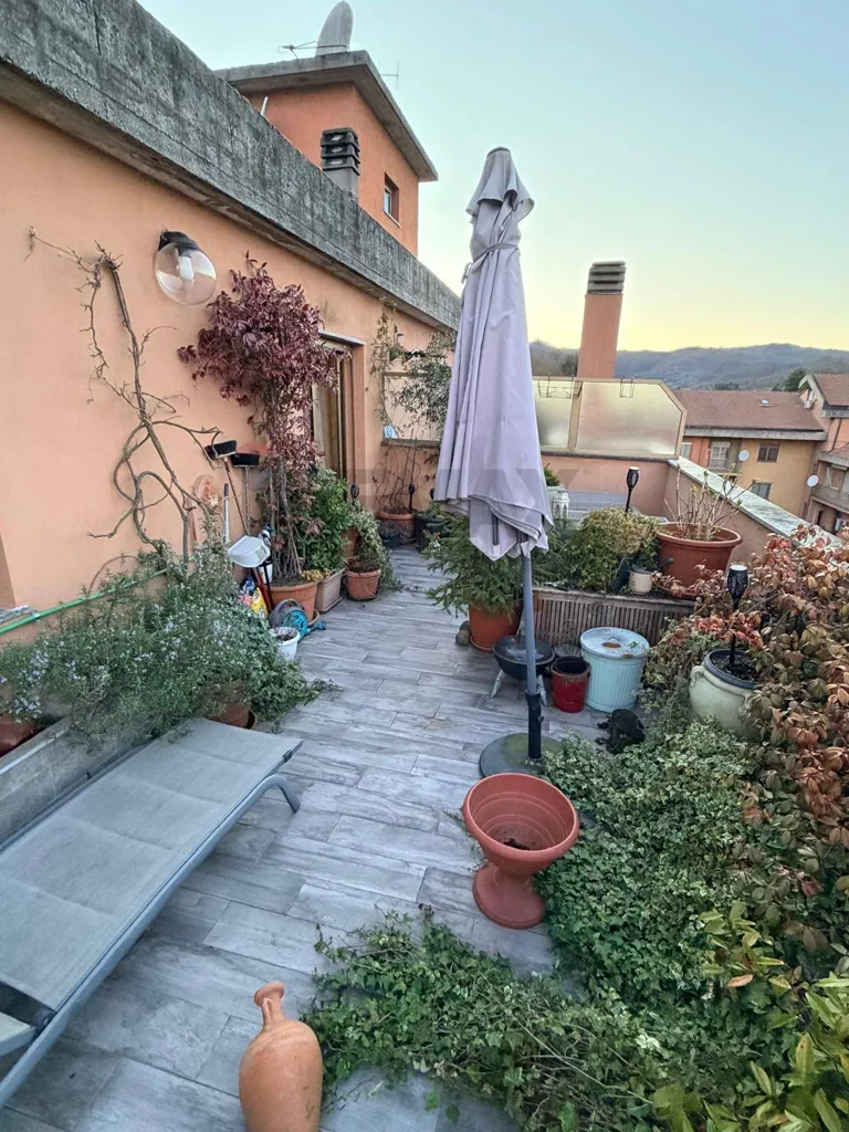 Terrasse - Spacious Apartment with Terrace in Cairo Montenotte