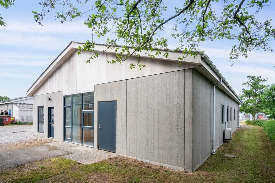 Extérieur - Office/Storage Property with Large Plot in Hornslet