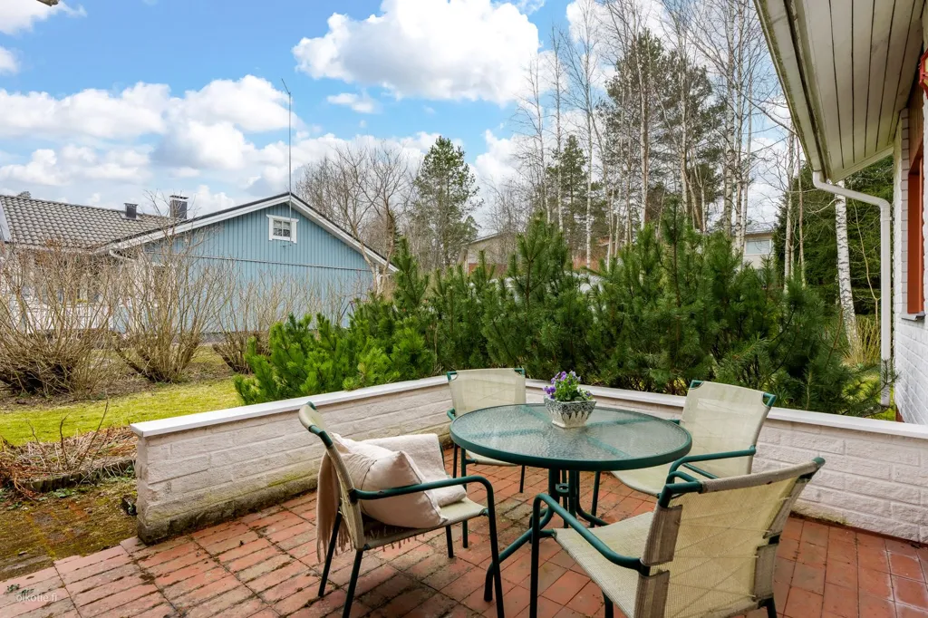 Terrasse - Detached House with Garden in Veikkola, Kirkkonummi