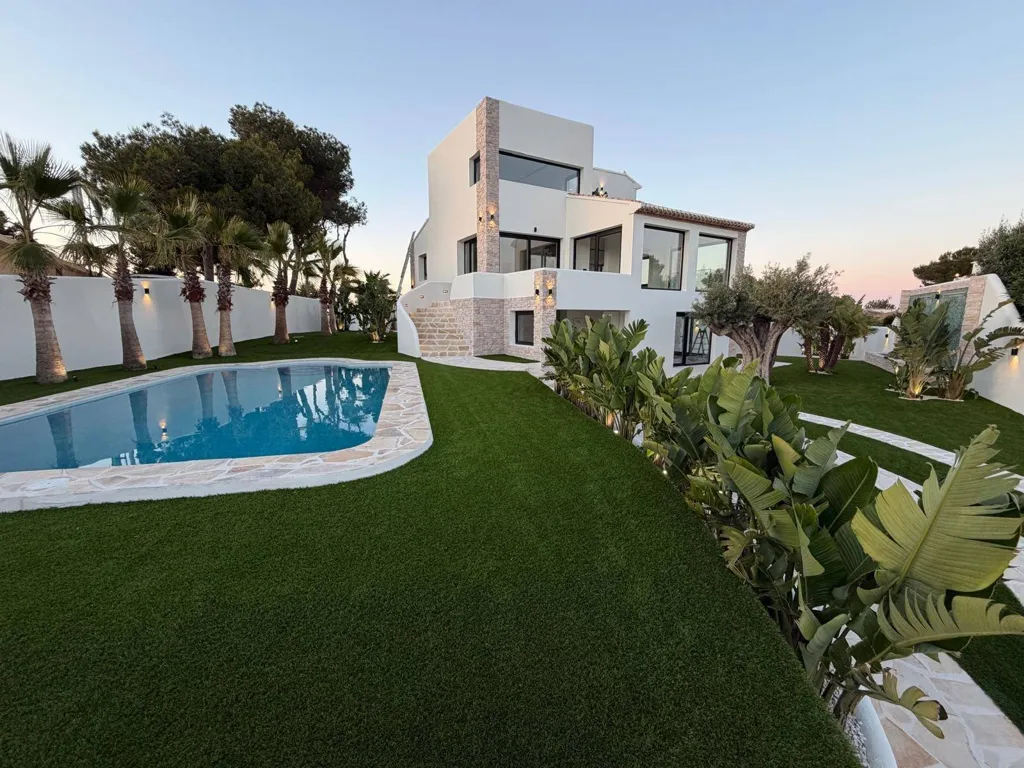 Piscine - Modern Villa with Sea View in Jávea