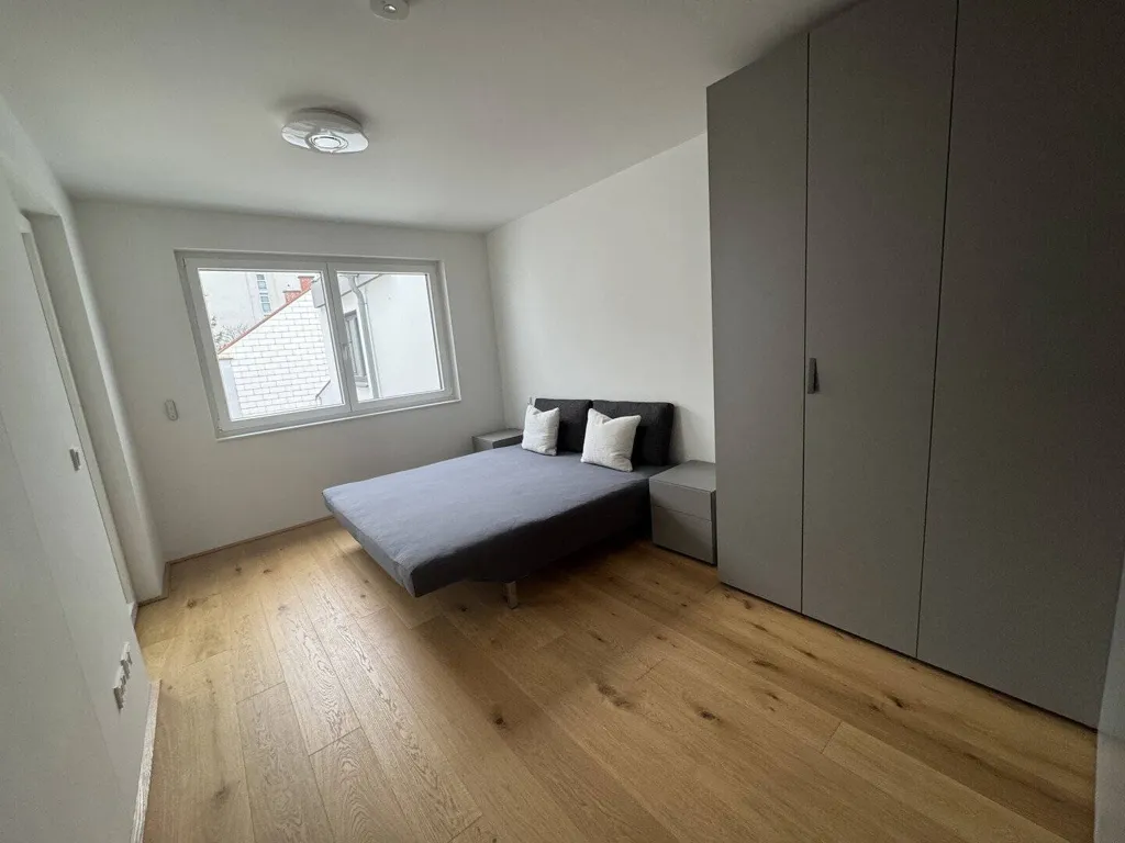Chambres - Furnished Apartment with Loggia in U1 Vicinity