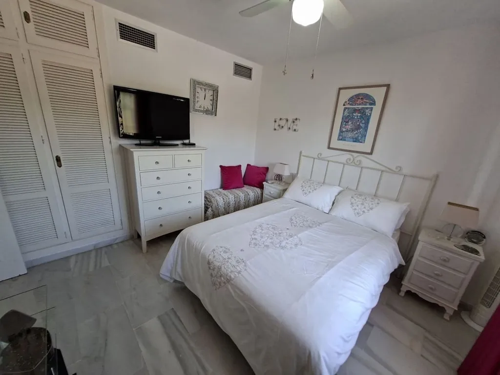 Chambres - Townhouse with Pool in La Duquesa, Manilva
