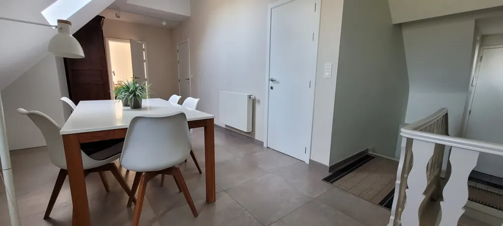 Salle à manger - Villa rénovée avec bureau à Kraainem