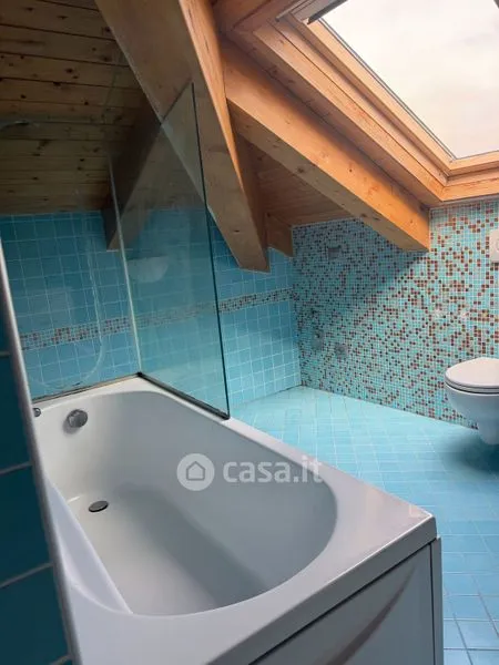 Salles de bain - Mansarded Attic with Balconies in Asti