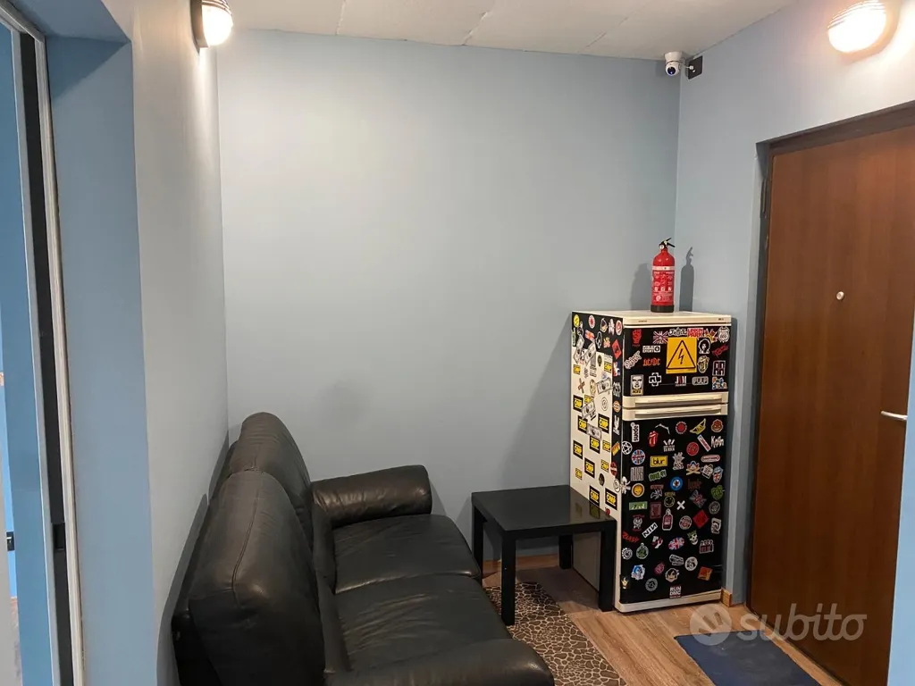 Séjour - Detailed Recording Studio in Commercial Area