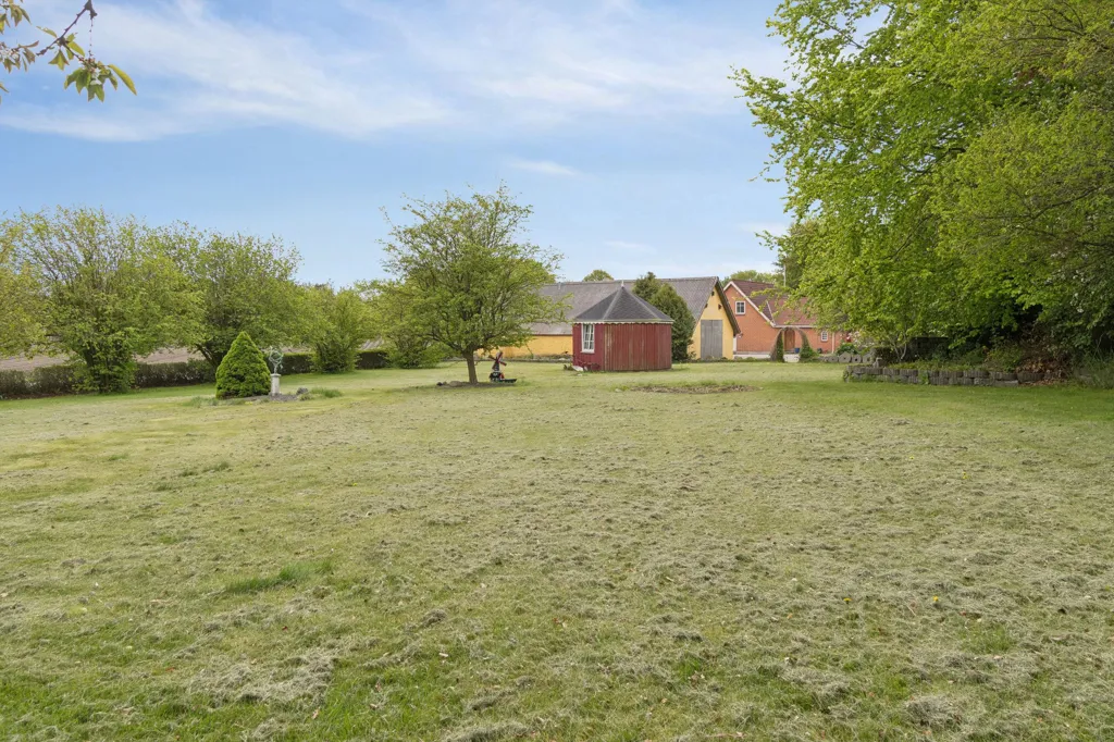 Aed - Villa with Garden in Aalestrup